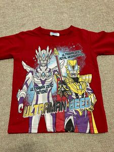 ウルトラマン【バンダイ】110㎝☆長袖Ｔシャツ★ウルトラマンジード★ヒーローズ★レッド★男の子★子供服★used品★お値引き不可★