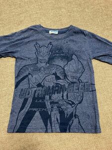 ウルトラマン【バンダイ】110㎝☆長袖Ｔシャツ★ウルトラマンジード★ヒーローズ★男の子★子供服★used品★お値引き不可★