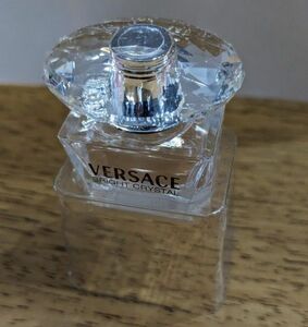 VERSACE　オードトワレ　BRIGHT CRYSTAL 5ml