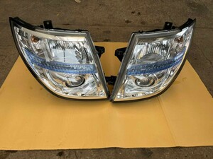 Nissan E51 HiD ヘッドライト koito 100-24852