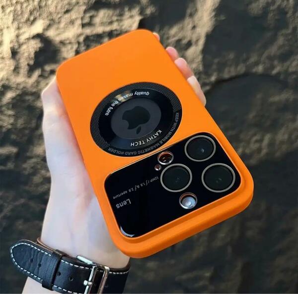 iPhone 15 Pro 用 ケース MagSafe対応 ワイヤレス充電　オレンジ