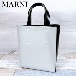 MARNI マルニ ミュゼオ museo 2wayバッグ ハンドバッグ ショルダーバッグ SHMP0039Y0 LV639 Z2P70 縦トート ホワイト ブラック バイカラー