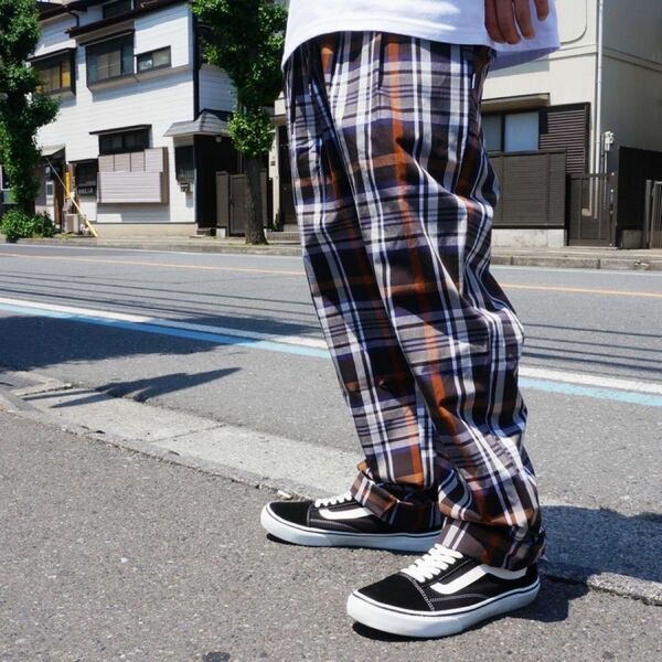 interbreed パンツ