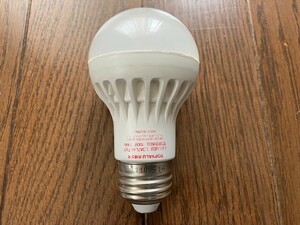 TOPVALU(トップバリュー)　E26口　LED電球　電球色　消費電力7.4W　省エネ　節電　節約　送料無料