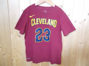 e142◆THE NIKE TEE Tシャツ◆サイズ130 NBA クリーブランド・キャバリアーズ 半袖Tシャツ #23 JAMES ナイキ製 送料360円 6C