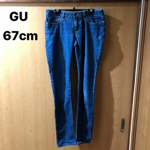 GU スキニージーンズW 67cm