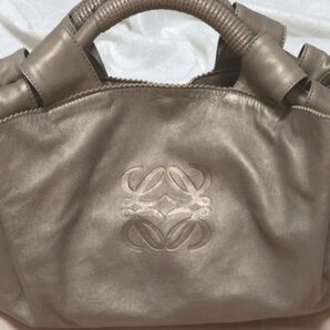 LOEWE ロエベ　ナッパアイレ　ハンドバッグ　トートバッグ　アナグラム　パテントレザー ゴールド