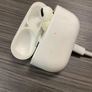 Air Pods PRO エアーポッズプロ a2084 イヤホン 本体とRのみ