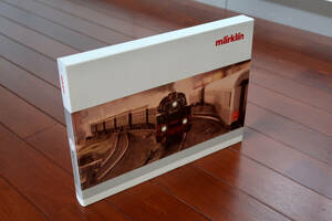 Mrklin ( MAERKLIN ) メルクリン “ Presentation Book for 2008/2009 英語版カタログ