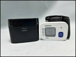 ★OMRON オムロン 手首式血圧計 HEM-6160 USED品★