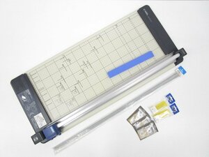 [即日発送] CARL カール事務器 ディスクカッター DC-250 裁断機 A2サイズ可能 裁断枚数[丸刃]:15枚 替え刃/替カッターマット付き 331