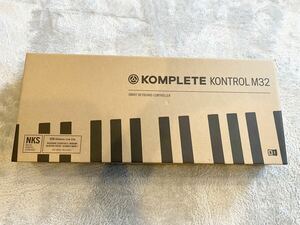 KOMPLETE KONTROL M32 NATIVE INSTRUMENTS ネイティブインストゥルメンツ