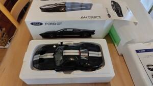 オートアート(AUTOart) 1/18 MILLENNIUM FORD GT フォードGT