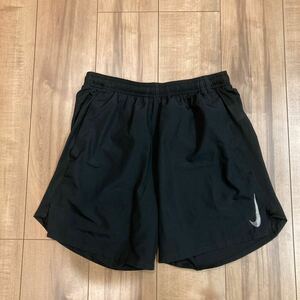 NIKE ナイキ ランニング ショートパンツ ハーフパンツ 黒 ブラック DB4012-010 ジム