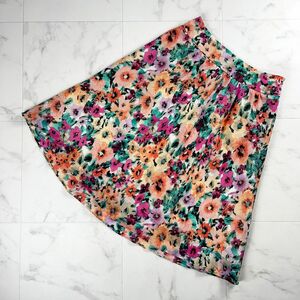 美品 Laura Ashley ローラ アシュレイ 花柄フレアスカート サイドジップ 膝丈 裏地あり マルチカラー サイズ7*MC1220