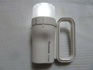SIW822 Panasonic LED懐中電灯 BF-BM01 防水機能付 ミニライト 全長10cm 電池がどっちかライト