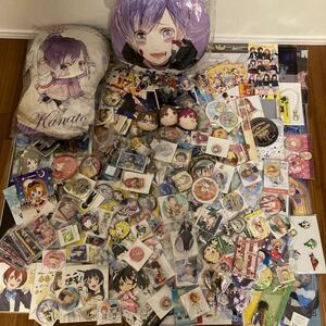 【A2】200点以上★ラブライブ うたプリ ディアラバ 鬼滅の刃 ドラゴンボール 大量 まとめ 缶バッジ アクスタ クッション 色紙 ラバスト