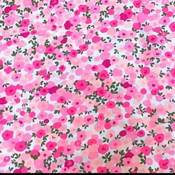 USAコットン　可愛いピンクの花柄　春　プチフラワー　moda レア　ローン　モダ　
