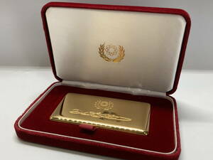 *M14. cost .. souvenir weight . board Gold color gold color in goto type plate paperweight 