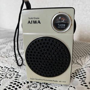 AIWA AR-777 ポケッタブルラジオ 昭和　レトロ AIWA