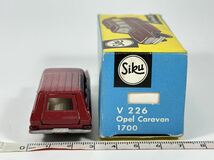 (s907) Siku SUPER-SERIE ZINKGUSS V226 Opel Caravan 1700 ジク ドイツ製 ミニカー 当時物 _画像3