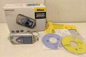 Nikon ニコン COOLPIX 2500 デジタルカメラ コンデジ f=5.6-16.8mm 1：2.7-4.8