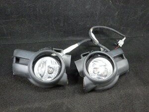 [ stone ] VW6E26 Caravan foglamp left right SET reference product number 26150-3XA0B with cover * secondhand goods Nissan ba Leo A061715 *