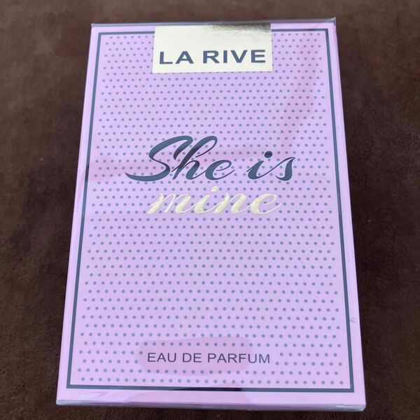 LA RIVE She Is Mine Eau De Parfum Spray90 mlラリーブ　シーイズマイン　香水　パフューム