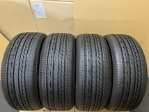 中古タイヤ４本セット　BRIDGESTONE REGNO 215/45/17 2022年製(ほぼ新品のタイヤ_画像1