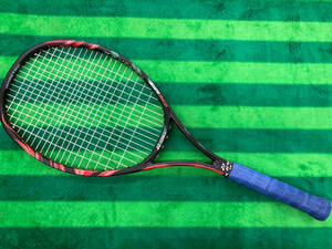 YONEX