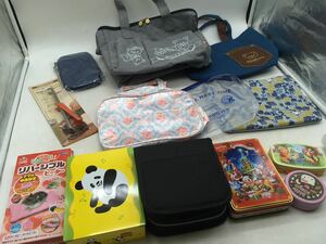 【1円スタート】家庭小物 色々 大量 空き缶 カバン ポーチ リラックマ ハムスター ヒーター ディズニー CD入れ カジュアル DM0305L