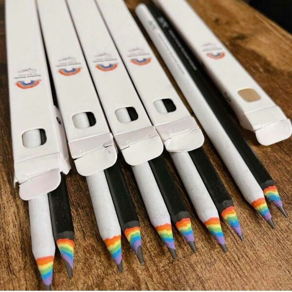 虹の鉛筆10本セット ポップRainbow Pencilsレインボーペンシル