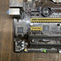 PCN98-1447 激安 マザーボード ASUS B85M-E LGA1150 BIOS立ち上がり確認済み ジャンク_画像3