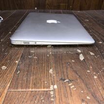 MAC-49 激安 MacBook Air 11-inch Late 2010 メモリ4GB A1370 ブランコにて動作確認済み バッテリー.ストレージ欠品 ジャンク_画像9