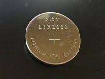 イン ボタン リチウムイオン 電池 充電式　LIR2032 CR2032互換_画像2