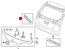 USホンダ純正 HR-V リアエンブレム (2013y-(平成25年12月-)　ホンダ ヴェゼル/VESEL(RU1/2/3/4型))_画像4