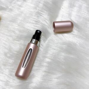 アトマイザー　ピンク　香水　詰め替え　スプレー　5ml　おしゃれ　ミニ　コンパクト　持ち運び　携帯用　クイックアトマイザー　容器