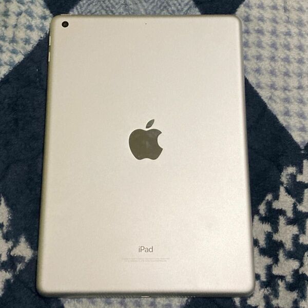 iPad 第6世代 MR7G2J/A 32GB wi-fi