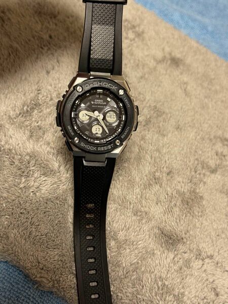 CASIO カシオ G-SHOCK ジーショックGST-W300-1AJF