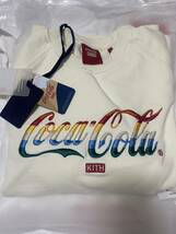 KITH × COCACOLA コラボ レインボーロゴ ボックスロゴ スウェット Sサイズ 白 white 新品未使用 付属品完備 2020年AW 希少 変色無し_画像3