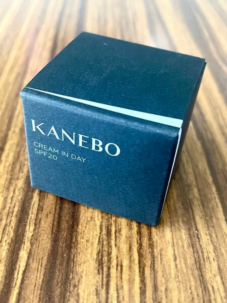 KANEBO クリームインデイ 4g