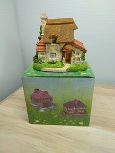 当時物　レトロ　コテージ　貯金箱　Cottage Money Box　飾り物　置物　ヴィンテージ　インテリア　1994　家　未使用品