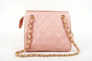 【美品】CHANEL シャネル チェーンショルダーバッグ マトラッセ ピンク系 ラムスキン【QD78】