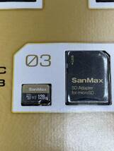 ☆★T0438 SanMax サンマックス Micro SDXC カード 128GB 3枚セット アダプタつき パッケージ破れ コストコ商品_画像5