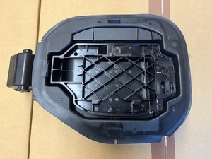 トヨタ bZX4 DCチャージングポートドアASSY(急速充電側) 773B0-42010 TOYOTA 純正