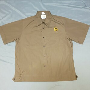 US古着 UPS ワーキングシャツ 半袖シャツ 企業シャツ Lサイズくらいの画像2