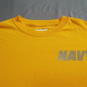 米海軍実物 NAVY PTシャツ 長袖 サイズMの画像3