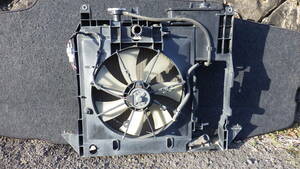 ダイハツ　ハイゼット　カーS320V　S321V　S330V　S331V　純正　コンデンサー　ラジエーター　水漏れなし　電動ファン付き　動作確認すみ　