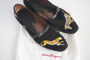 Salvatore Ferragamo*8.5/25.5cm相当*フラットシューズ/バレエシューズ/靴*黒*トラ/花柄*スエード