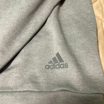 adidas パーカー　メンズ　M_画像2